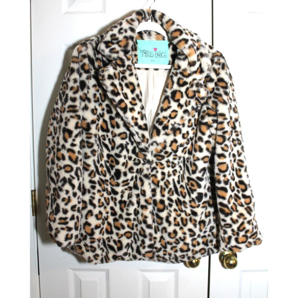 Southern Fried Chic Faux Leopard Fur Coat sz S